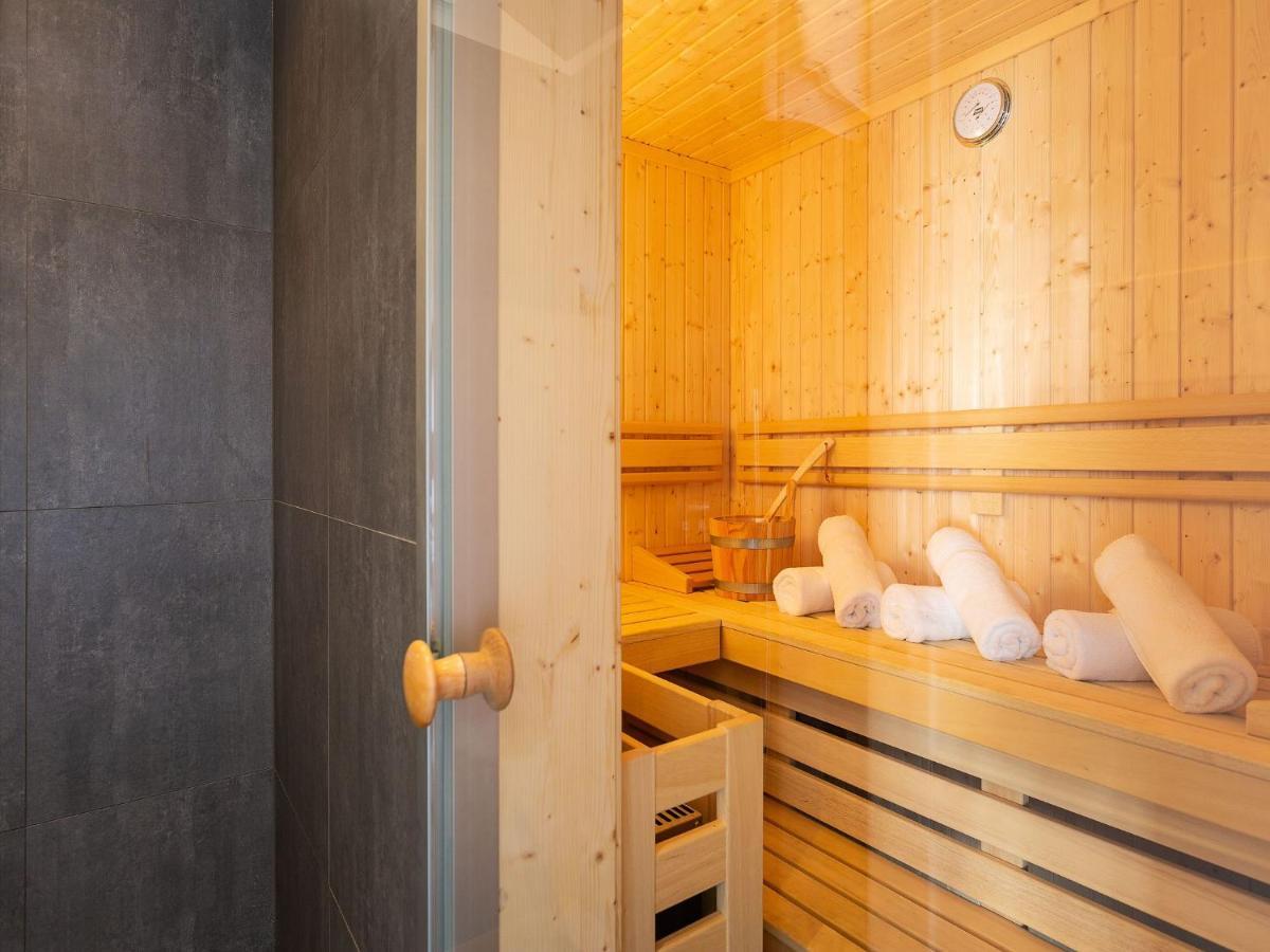 Reetland Am Meer - Premium Reetdachvilla Mit 2 Schlafzimmern, Sauna Und Kamin E04 Dranske Exteriör bild
